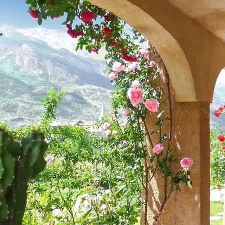 Appartement Paisible A Saint-Crepin Avec Vue Sur La Montagne ภายนอก รูปภาพ